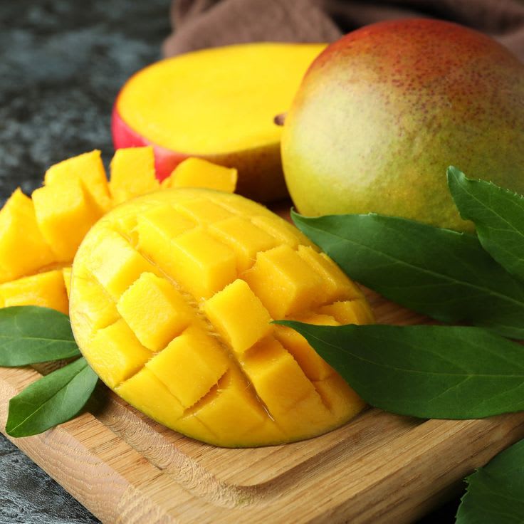 Hybrid Bari-11 Mango 🥭🥭🥭 Grafting Plant (Pack Of 1)